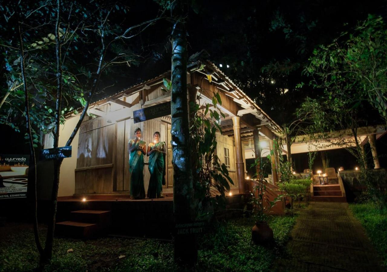 Oxygen Resorts Thekkady Exterior foto